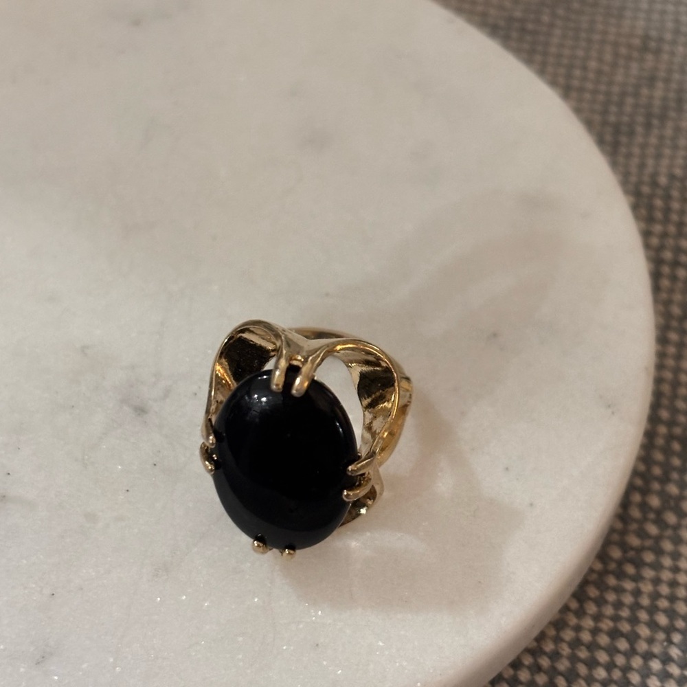 Elegant Black and Gold Ring